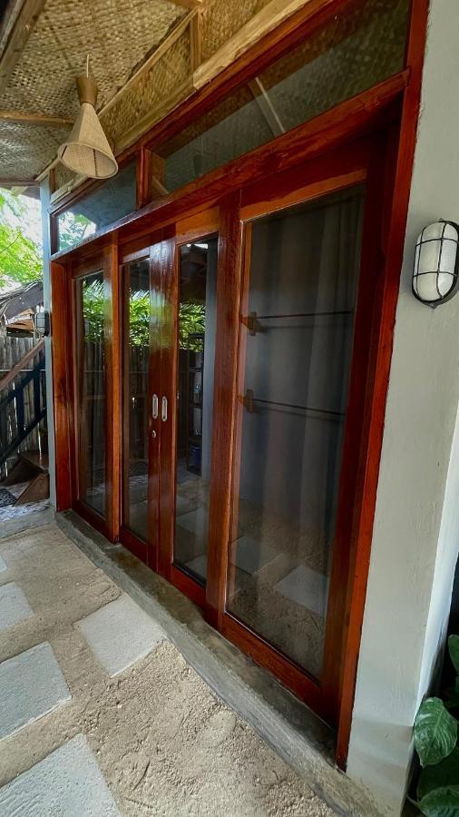 Matam-Is Cafe & Homestay General Luna  Exterior photo