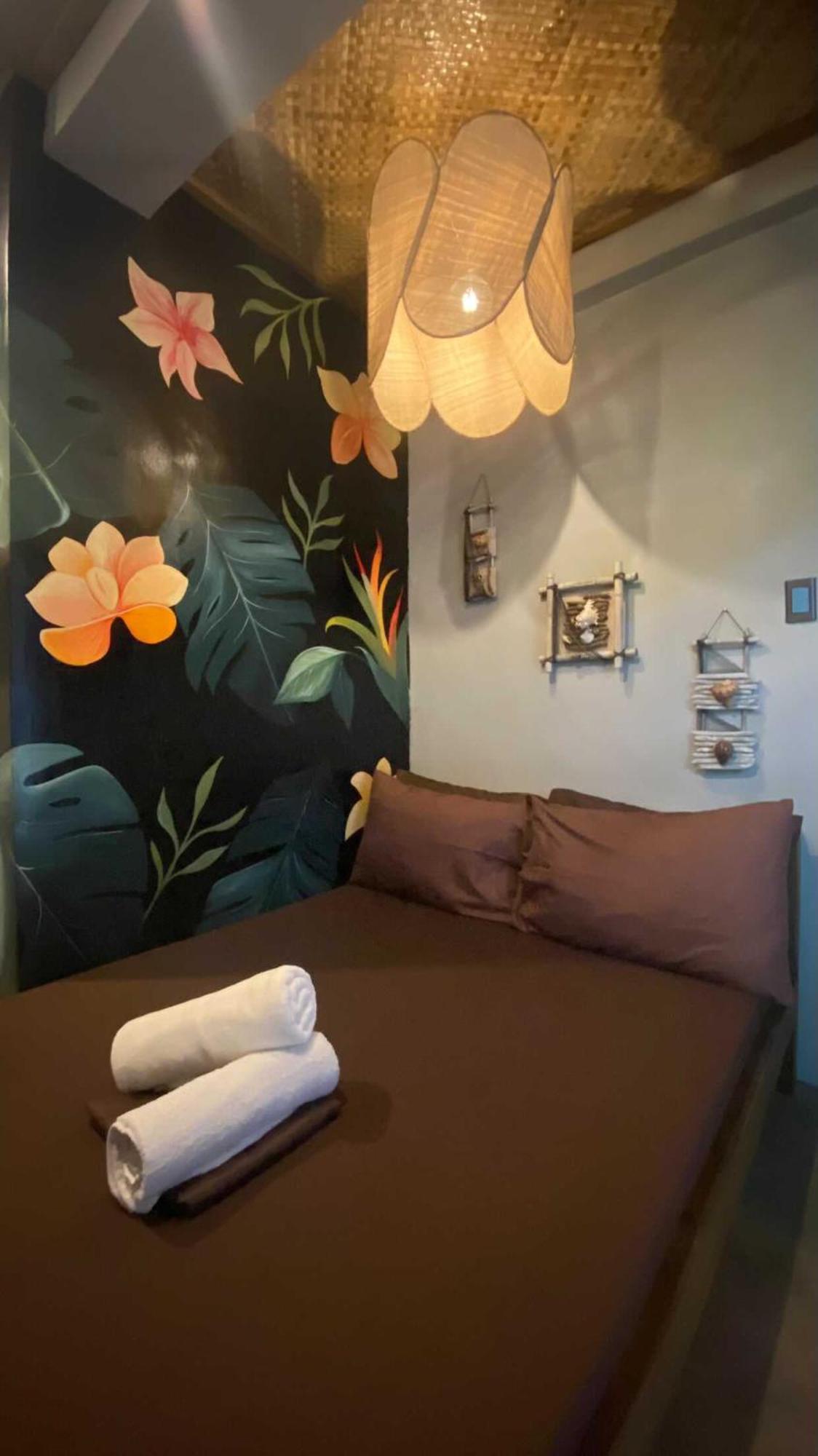 Matam-Is Cafe & Homestay General Luna  Exterior photo